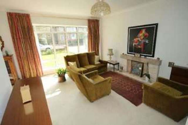  Image of 3 bedroom Detached house for sale in Amherst Road Kenilworth CV8 at Amherst Road  Kenilworth, CV8 1AG