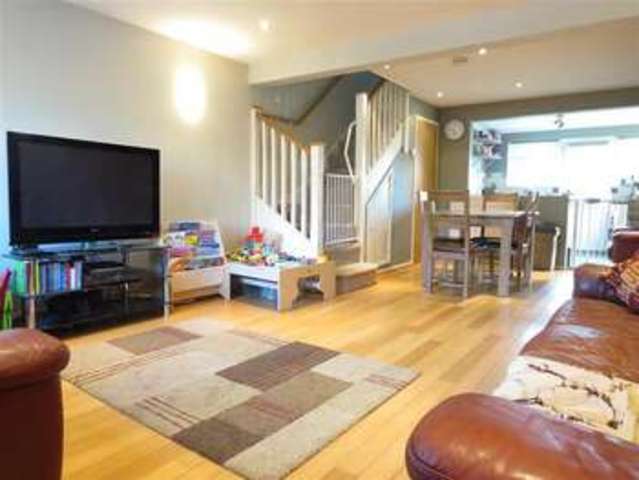  Image of 2 bedroom Detached house for sale in Angel Mead Woolhampton Reading RG7 at Woolhampton  Reading, RG7 5SJ