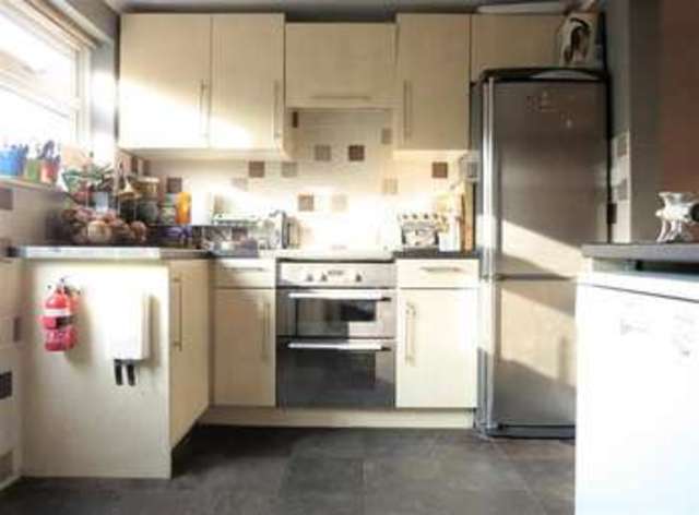  Image of 2 bedroom Detached house for sale in Angel Mead Woolhampton Reading RG7 at Woolhampton  Reading, RG7 5SJ