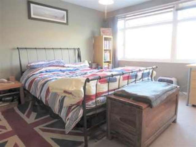  Image of 2 bedroom Detached house for sale in Angel Mead Woolhampton Reading RG7 at Woolhampton  Reading, RG7 5SJ