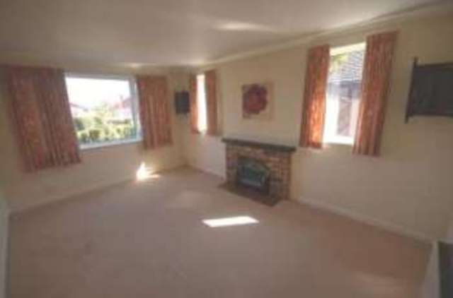  Image of 2 bedroom Bungalow for sale in Ashdown Road Ollerton Knutsford WA16 at Ollerton Knutsford Ollerton, WA16 8RT