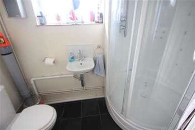  Image of 4 bedroom Semi-Detached house for sale in Ashdown Way Ipswich IP3 at Rushmere St Andrew, IP3 8RN