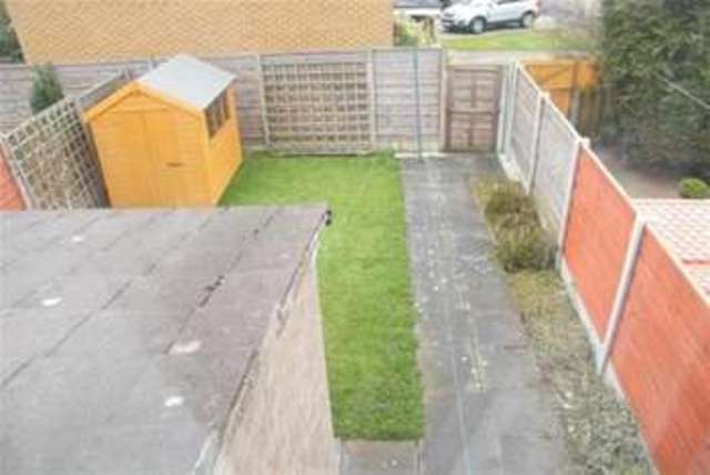  Image of 3 bedroom Terraced house to rent in Ashford Sale M33 at Sale, M33 5RE