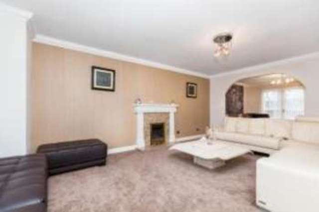  Image of 5 bedroom Detached house for sale in Ballantrae East Kilbride Glasgow G74 at East Kilbride Glasgow East Kilbride, G74 4TZ