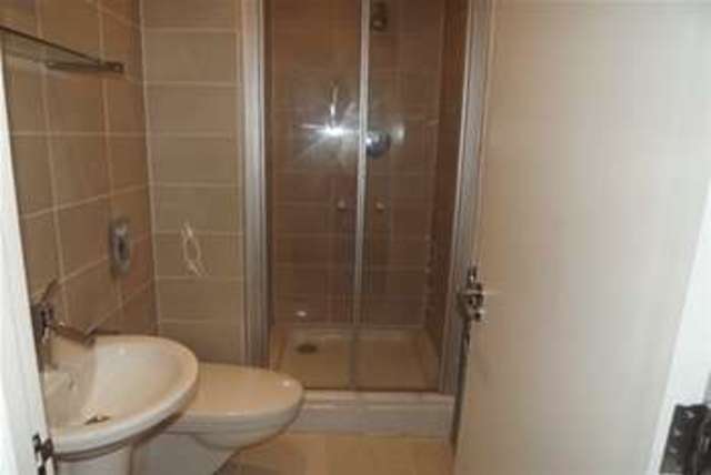  Image of 2 bedroom Flat to rent in Ecclesall Road Sheffield S11 at Sheffield, S11 8HR
