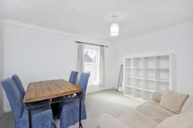  Image of 2 bedroom Flat to rent in Battersea High Street London SW11 at Battersea High Street  London, SW11 3HX