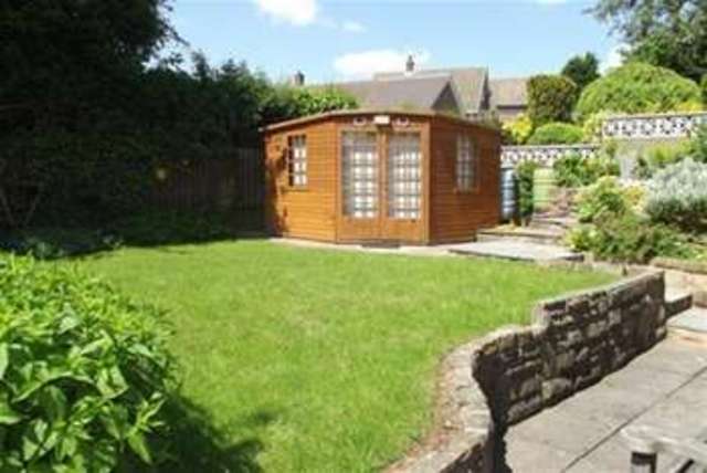  Image of 3 bedroom Bungalow to rent in Belper Avenue Carlton Nottingham NG4 at Nottingham, NG4 3SE