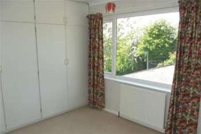 Image of 3 bedroom Bungalow to rent in Belper Avenue Carlton Nottingham NG4 at Nottingham, NG4 3SE