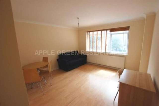  Image of 3 bedroom Flat to rent in Belsize Road London NW6 at Belsize Road South Hampstead London, NW6 4RY