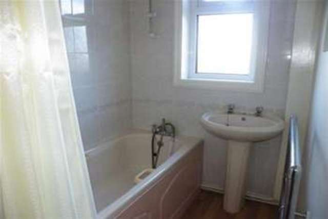  Image of 2 bedroom Bungalow to rent in Bolton Hill Road Bessacarr Doncaster DN4 at Doncaster, DN4 6DS