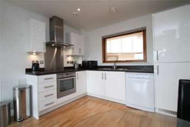  Image of 1 bedroom Flat to rent in Spa Road London SE16 at London, SE16 3SG