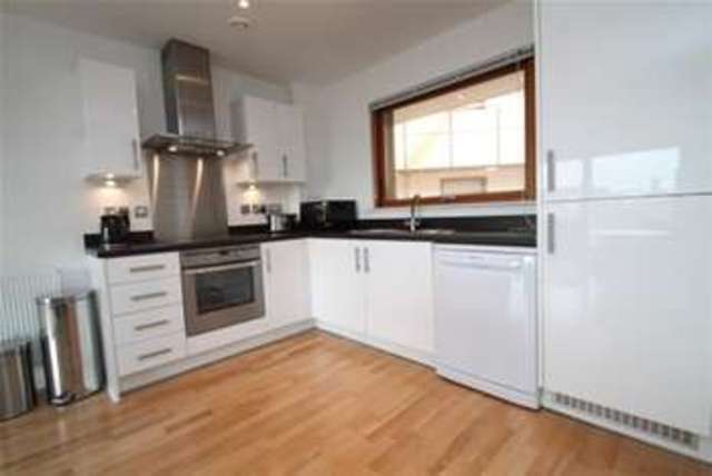  Image of 1 bedroom Flat to rent in Spa Road London SE16 at London, SE16 3SG