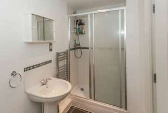  Image of 2 bedroom Flat for sale in Eaton Avenue Slough SL1 at Burnham  Slough, SL1 6EZ