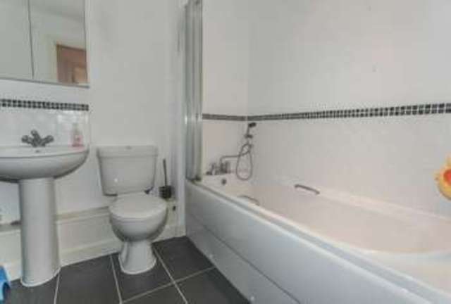  Image of 2 bedroom Flat for sale in Eaton Avenue Slough SL1 at Burnham  Slough, SL1 6EZ
