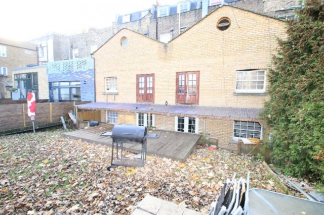  Image of 2 bedroom Flat to rent in Caledonian Road London N1 at Caledonian Road  Islington, N1 1BA