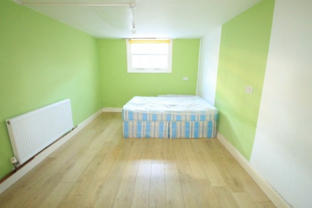  Image of 2 bedroom Flat to rent in Caledonian Road London N1 at Caledonian Road  Islington, N1 1BA