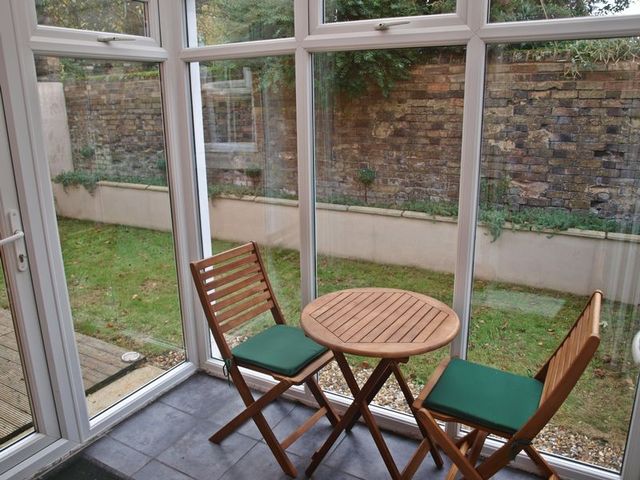  Image of 1 bedroom Flat to rent in Winfield Street Dunstable LU6 at Winfield Street  Dunstable, LU6 1LS