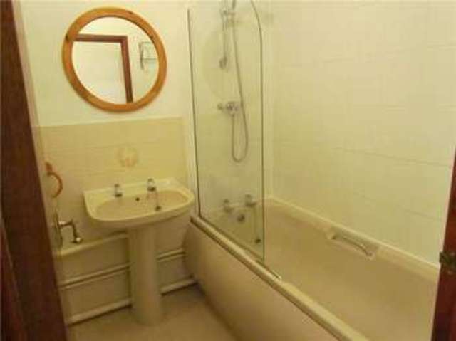  Image of 1 bedroom Flat to rent in Westfield Lane Cambridge CB4 at CAMBRIDGE  Chesterton, CB4 3QX
