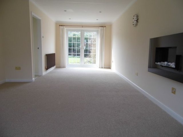  Image of 3 bedroom Detached house for sale in Chapel Close Houghton-on-the-Hill Leicester LE7 at Leicester Leicestershire Leicester, LE7 9HT
