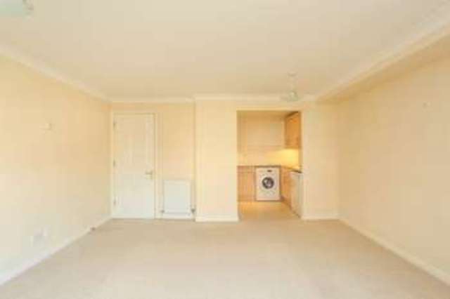  Image of 1 bedroom Flat for sale in Chatsworth Square Hove BN3 at Hove Hove, BN3 1WE