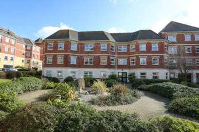  Image of 1 bedroom Flat for sale in Chatsworth Square Hove BN3 at Hove Hove, BN3 1WE