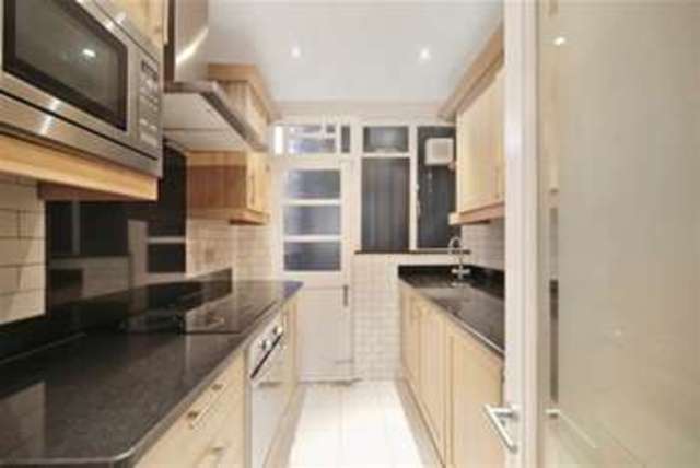  Image of 2 bedroom Flat to rent in Cheyne Place London SW3 at Chelsea Embankment, SW3 4HJ