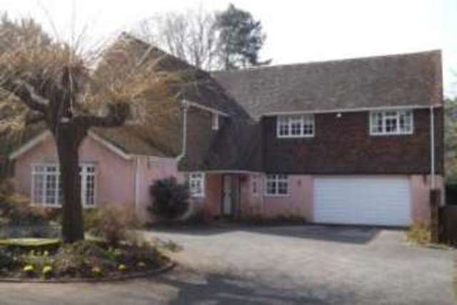  Image of 5 bedroom Detached house for sale in Chilworth Road Chilworth Southampton SO16 at Chilworth Southampton Bassett, SO16 7JU