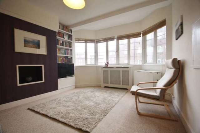  Image of 2 bedroom Flat to rent in Chiswick Village London W4 at Chiswick Village Chiswick London, W4 3DG