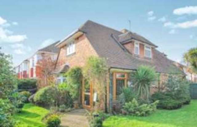  Image of 2 bedroom Bungalow for sale in Maundeville Road Christchurch BH23 at Christchurch Dorset Burton, BH23 2EN