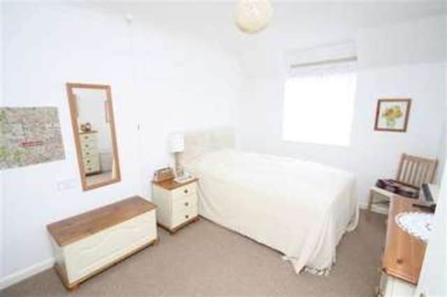  Image of 1 bedroom Property for sale in Findon Road Findon Valley Worthing BN14 at High Salvington, BN14 0BF