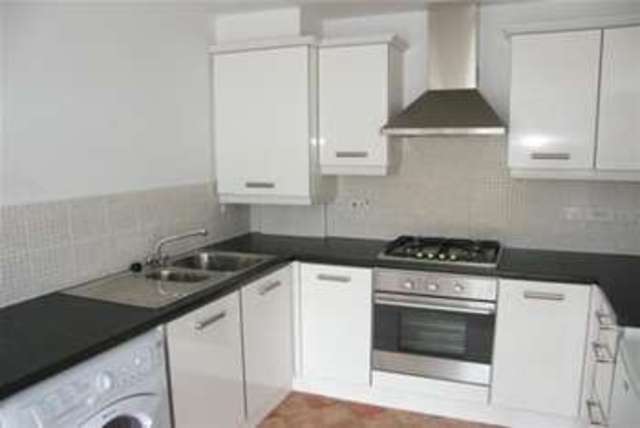  Image of 2 bedroom Flat to rent in Clearwater Quays Warrington WA4 at Warrington, WA4 1DE
