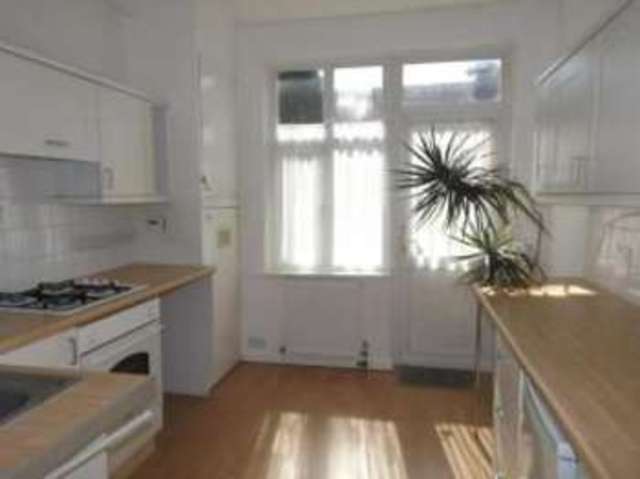  Image of 4 bedroom Semi-Detached house for sale in Clifton Gardens London NW11 at London  Golders Green, NW11 7EL