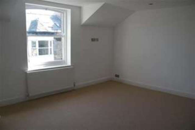  Image of 3 bedroom Flat to rent in Cold Bath Road Harrogate HG2 at Harrogate, HG2 0NA