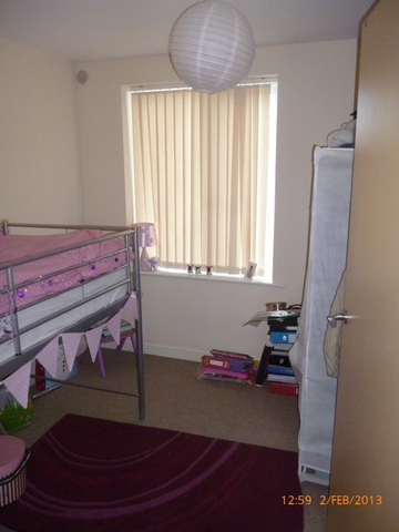  Image of 2 bedroom Apartment to rent in College View Dewsbury WF13 at College View  Carlton Road, Dewsbury, West Y, WF13 2AN