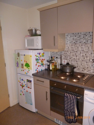  Image of 2 bedroom Apartment to rent in College View Dewsbury WF13 at College View  Carlton Road, Dewsbury, West Y, WF13 2AN