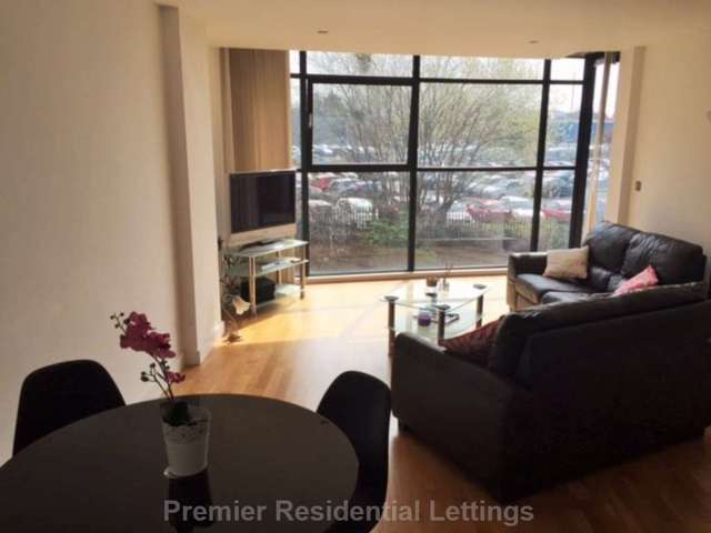  Image of 2 bedroom Apartment to rent in Commercial Street Manchester M15 at Commercial Street  Manchester, M15 4QY
