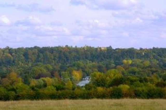  Image of 6 bedroom Detached house for sale in Terrys Lane Cookham Maidenhead SL6 at COOKHAM, SL6 9TJ