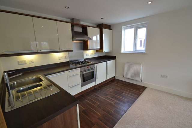  Image of 2 bedroom Apartment to rent in Corbel Way Eccles Manchester M30 at Clifton Road Monton Village Manchester, M30 9GH