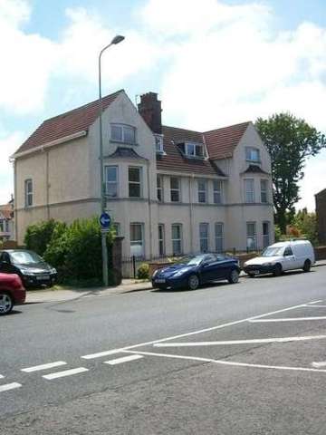  Image of 1 bedroom Flat to rent in Kensington Road Lowestoft NR33 at Cornerways 12 Kensington Road Lowestoft, NR33 0HY