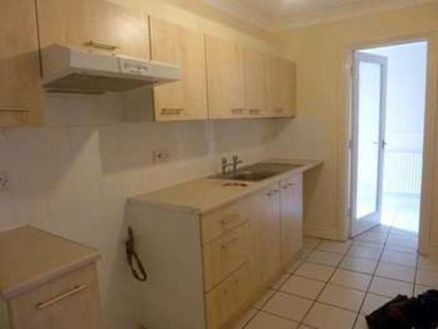  Image of 1 bedroom Flat to rent in Kensington Road Lowestoft NR33 at Cornerways 12 Kensington Road Lowestoft, NR33 0HY