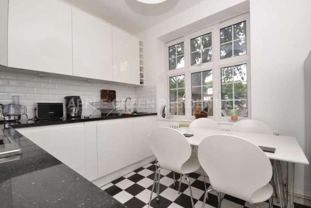  Image of 1 bedroom Apartment to rent in Cranleigh Street London NW1 at Cranleigh Street Mornington Crescent London, NW1 1NT