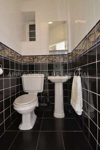  Image of 1 bedroom Apartment to rent in Cranleigh Street London NW1 at Cranleigh Street Mornington Crescent London, NW1 1NT