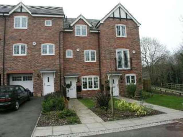  Image of 4 bedroom Town House to rent in Crompton Close Congleton CW12 at Crompton Close  Congleton, CW12 2DR