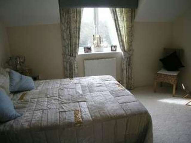  Image of 4 bedroom Town House to rent in Crompton Close Congleton CW12 at Crompton Close  Congleton, CW12 2DR