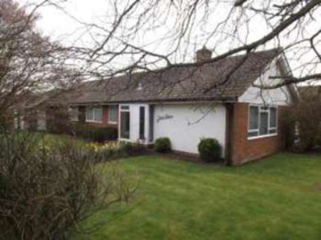  Image of 3 bedroom Bungalow for sale in Crowborough Drive Goring-by-Sea Worthing BN12 at Goring-by-Sea Worthing Goring-by-Sea, BN12 4UQ
