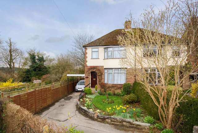  Image of 3 bedroom Semi-Detached house for sale in Dell Field Close Berkhamsted HP4 at Dellfield Close  Berkhamsted, HP4 1DS