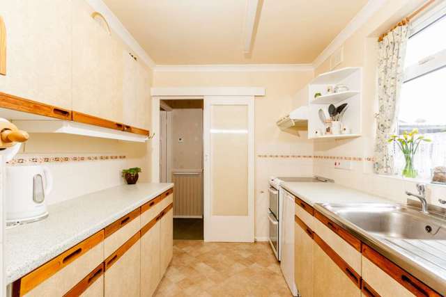  Image of 3 bedroom Semi-Detached house for sale in Dell Field Close Berkhamsted HP4 at Dellfield Close  Berkhamsted, HP4 1DS