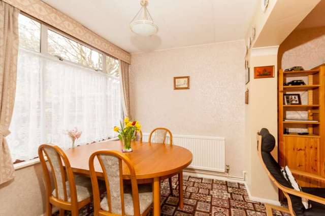  Image of 3 bedroom Semi-Detached house for sale in Dell Field Close Berkhamsted HP4 at Dellfield Close  Berkhamsted, HP4 1DS