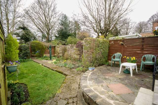  Image of 3 bedroom Semi-Detached house for sale in Dell Field Close Berkhamsted HP4 at Dellfield Close  Berkhamsted, HP4 1DS