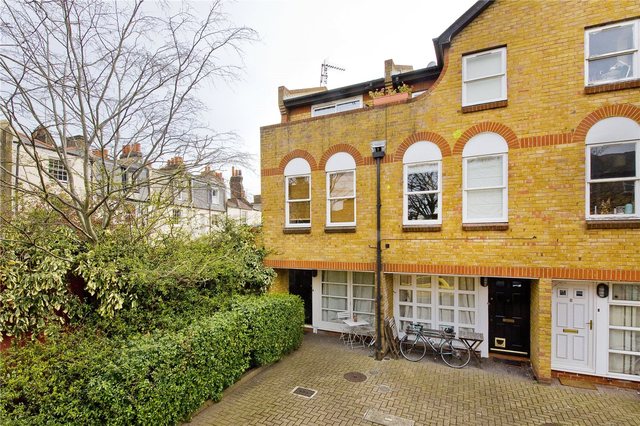 Image of 2 bedroom Detached house for sale in Eagle Mews London N1 at Tottenham Rd London Canonbury, N1 4ST